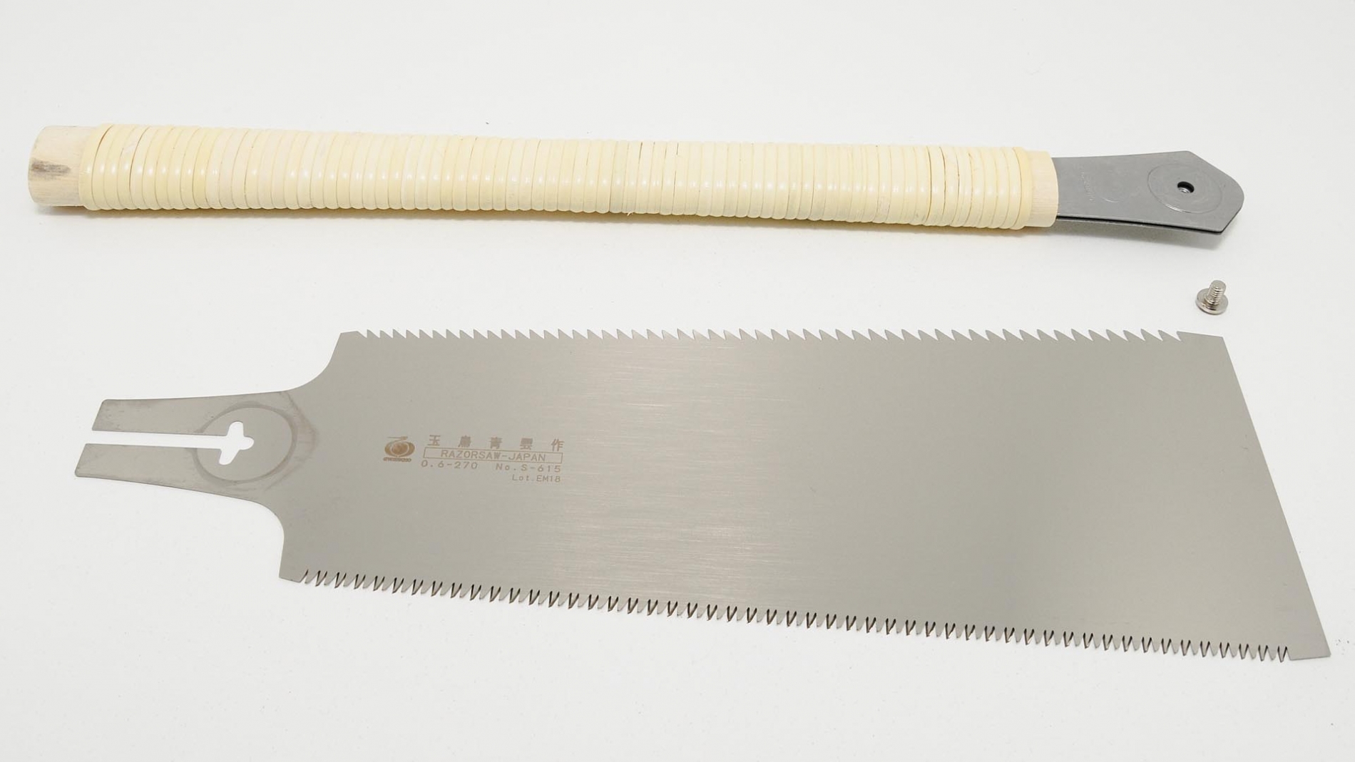Nakaya M270 Kataba Nokogiri - Sierra japonesa para carpintería de un solo  filo de 10.630 in, con mango envuelto en ratán, para corte transversal y